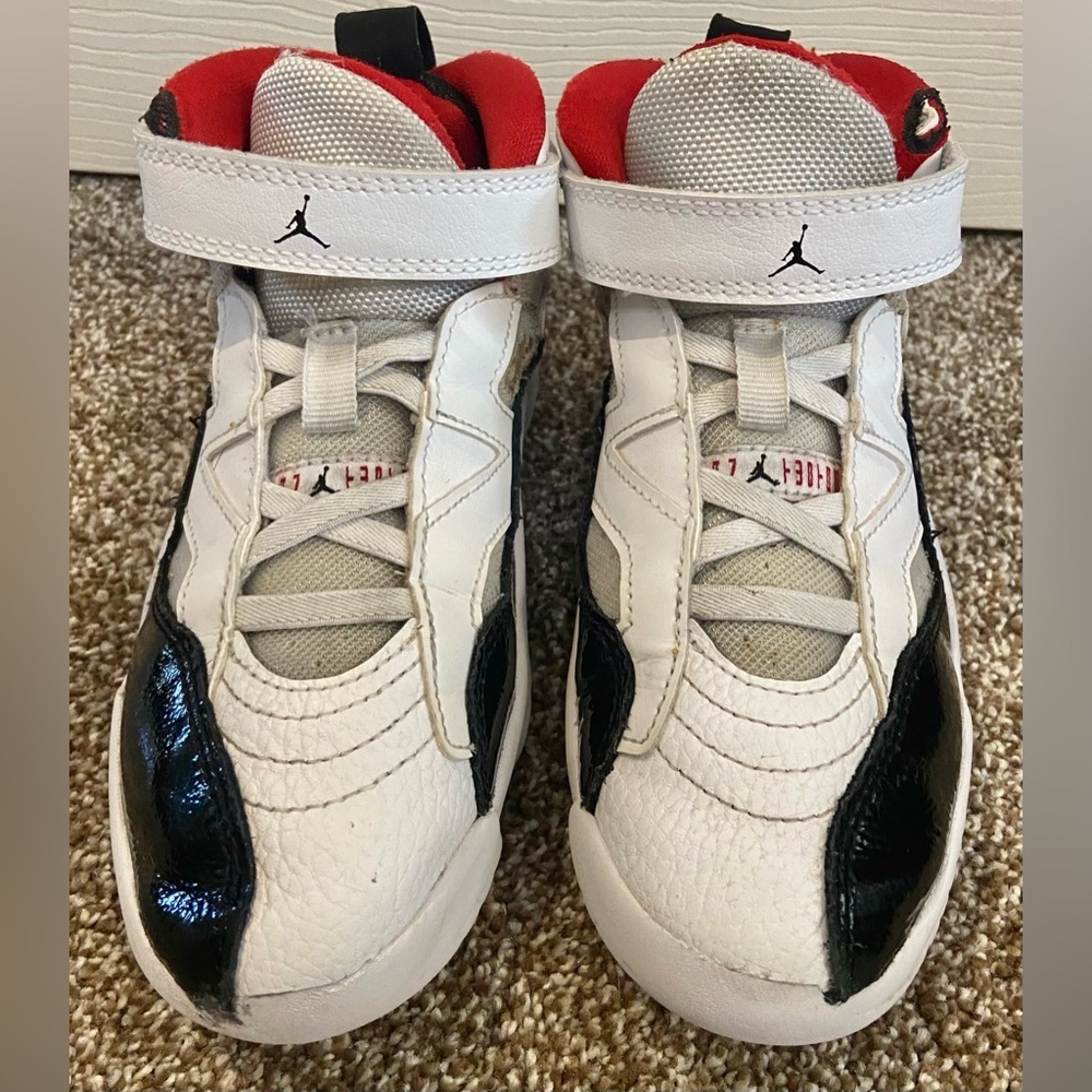 NIKE AIR JORDAN JUMPMAN TWO TREY (PS) White/Navy/Red (DQ8432 102) Sz 13C